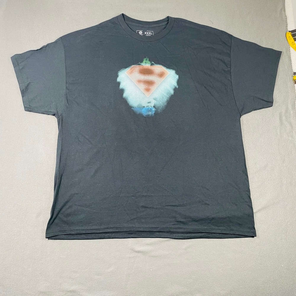 Superman Glow Logo Tee Size‎ XXXL DC Comics CVLA 3XL Black Graphic T-Shirt comic